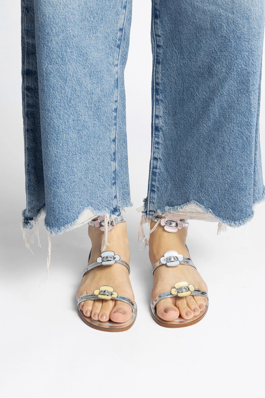 Larroude Tinx Flat Sandal In Silver Specchio