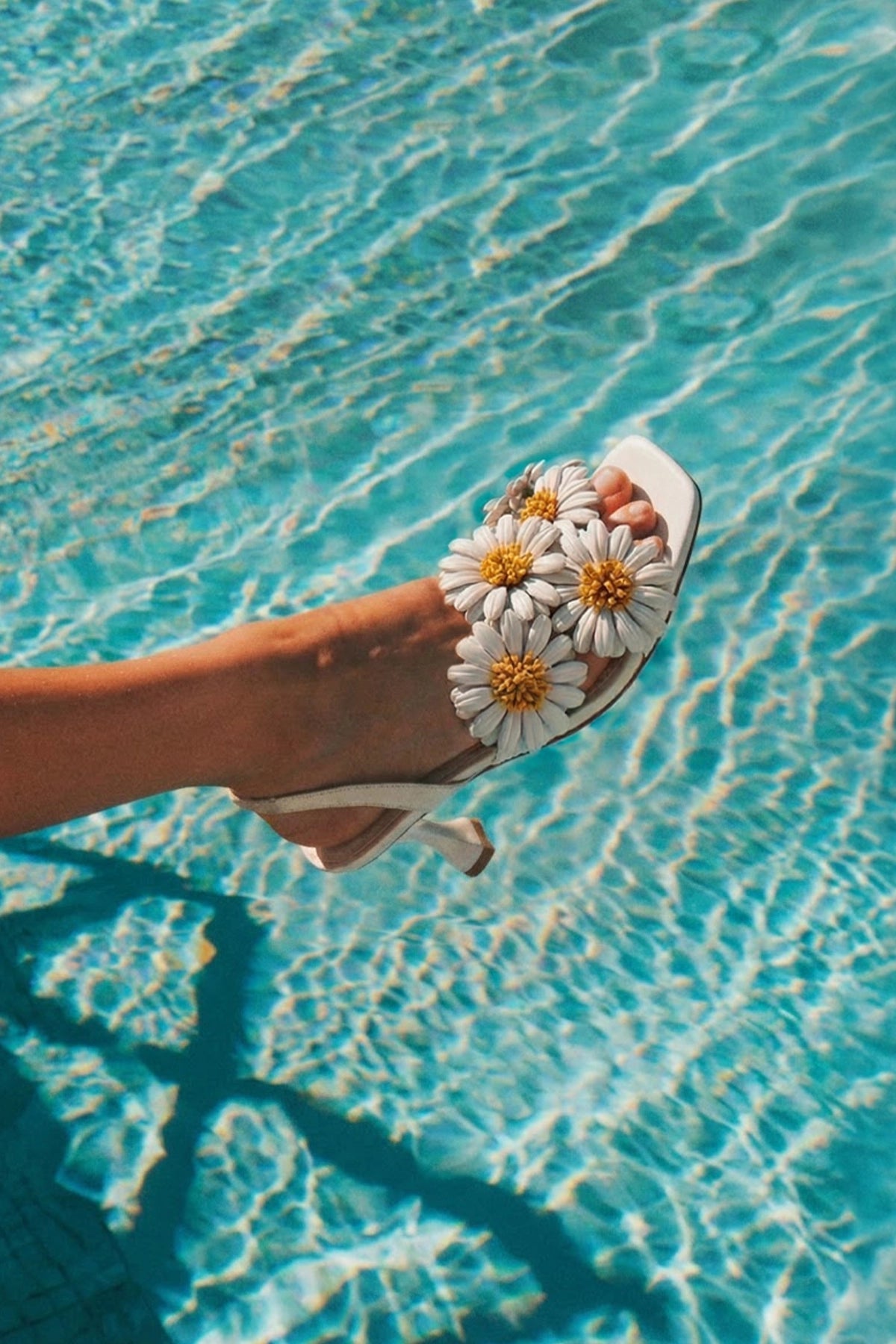 Larroude Fiore Sandal Ivory Leather