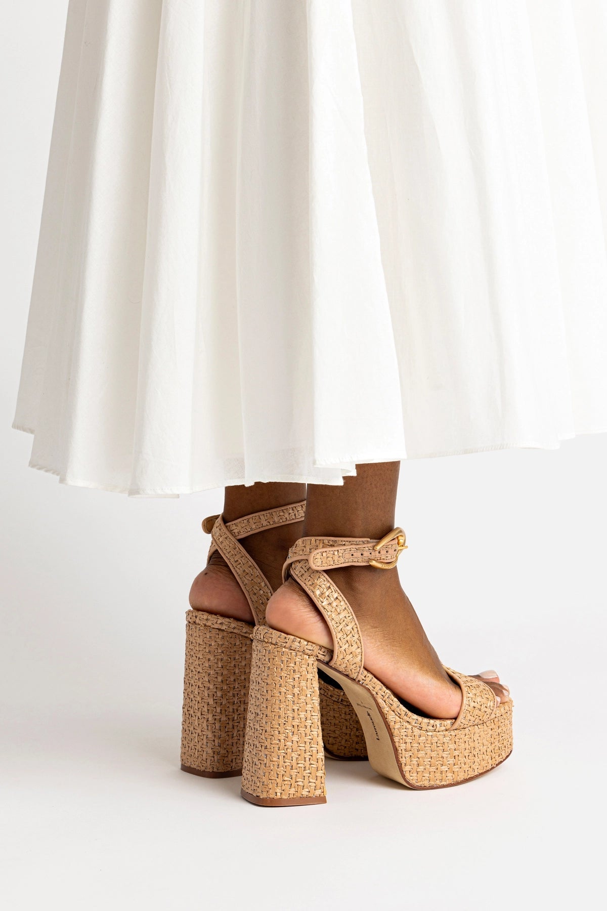 Larroude Dolly Verona Sandal In Beige Leather and Natural Raffia