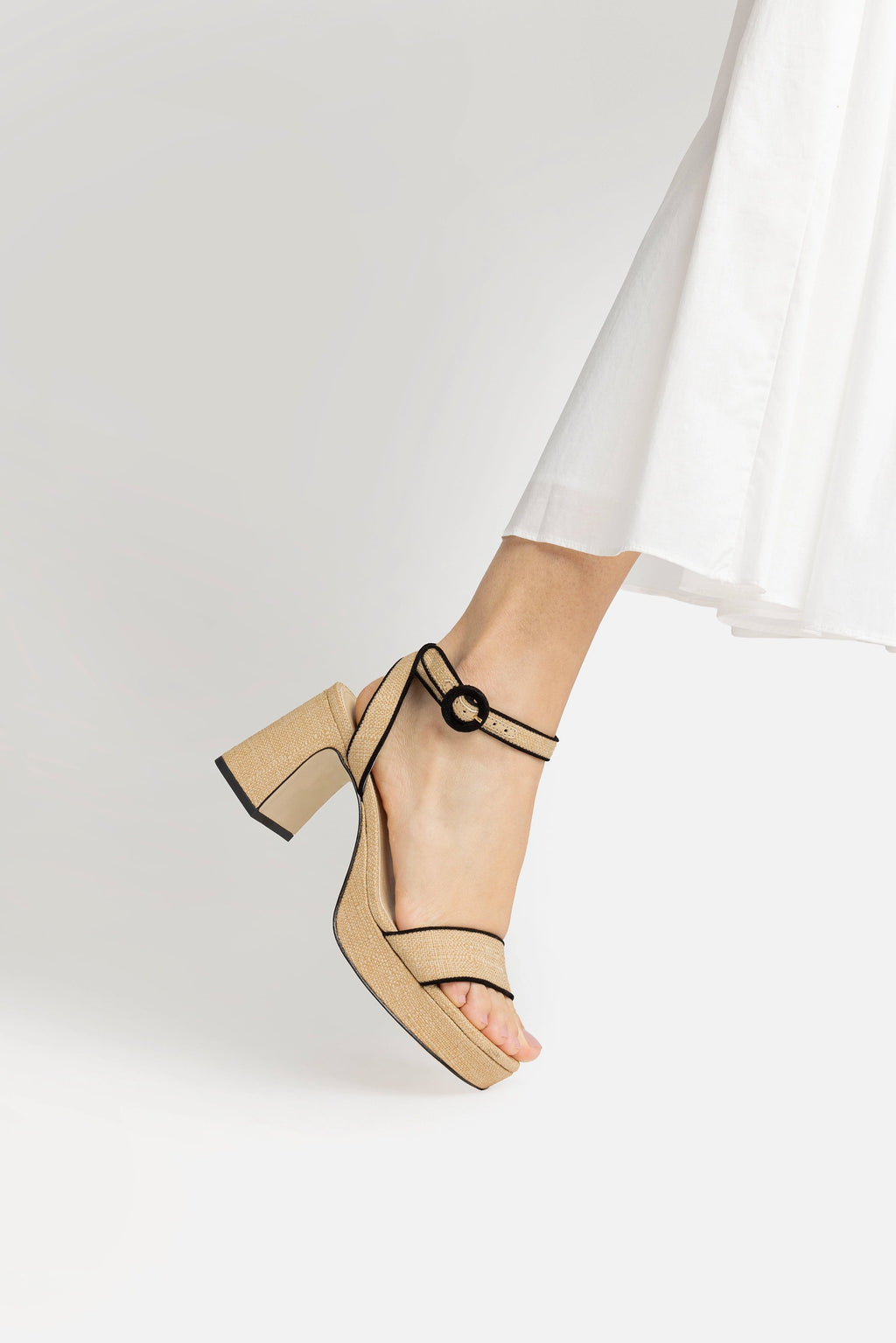 Larroude Dolly Low Sandal In Beige Raffia and Black Trimming