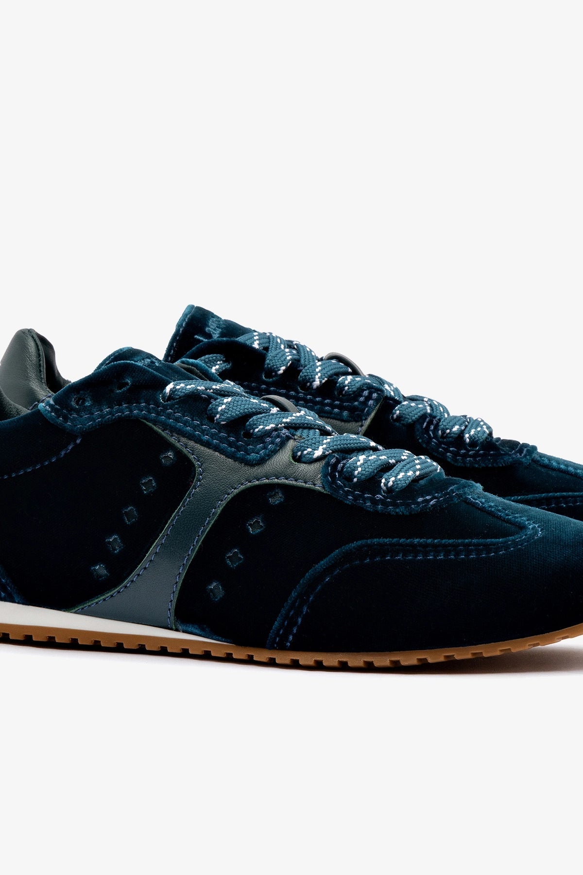 Larroude Stella Sneaker In Deepsea Velvet