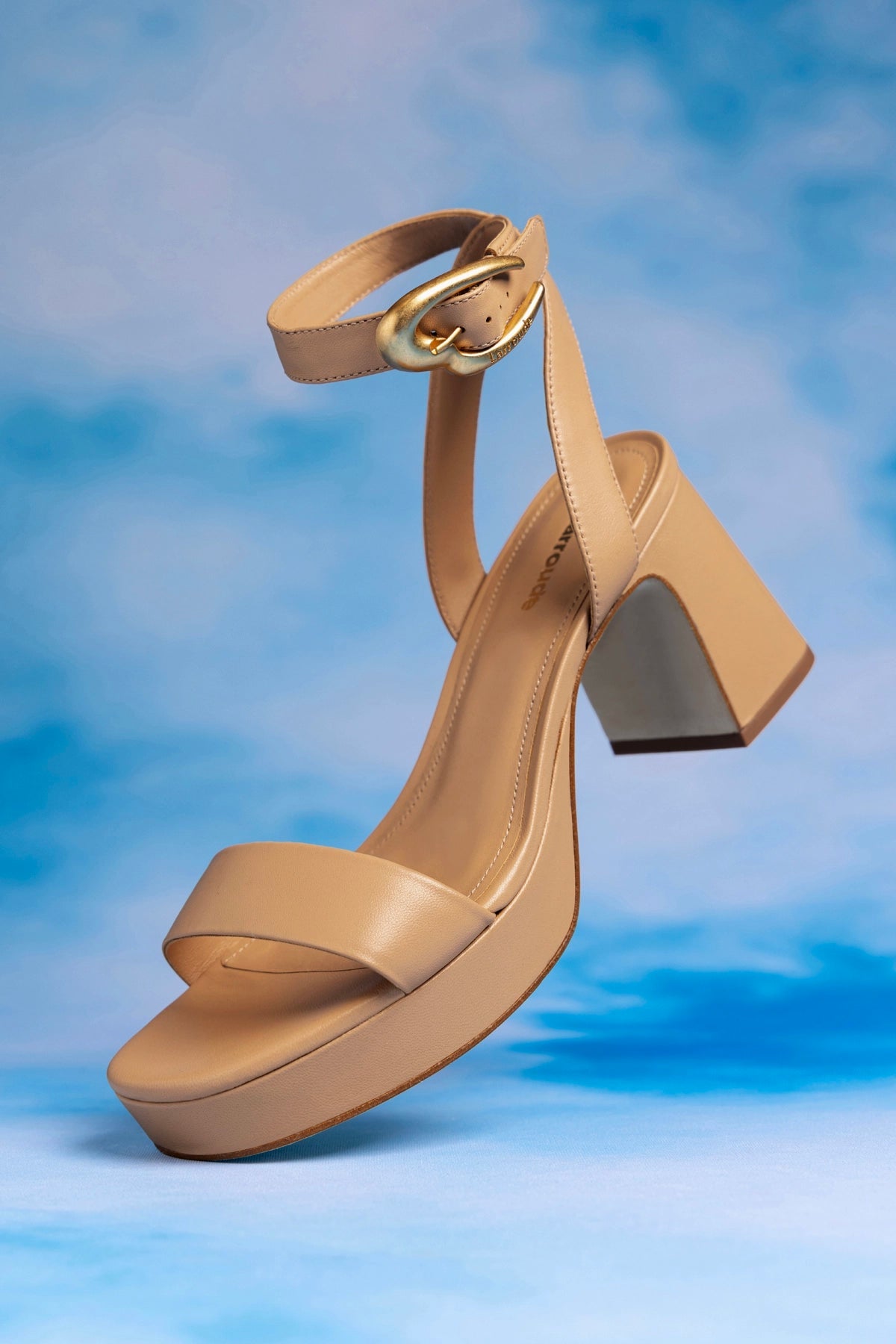 Larroude Dolly Verona Low Sandal In Tan Leather