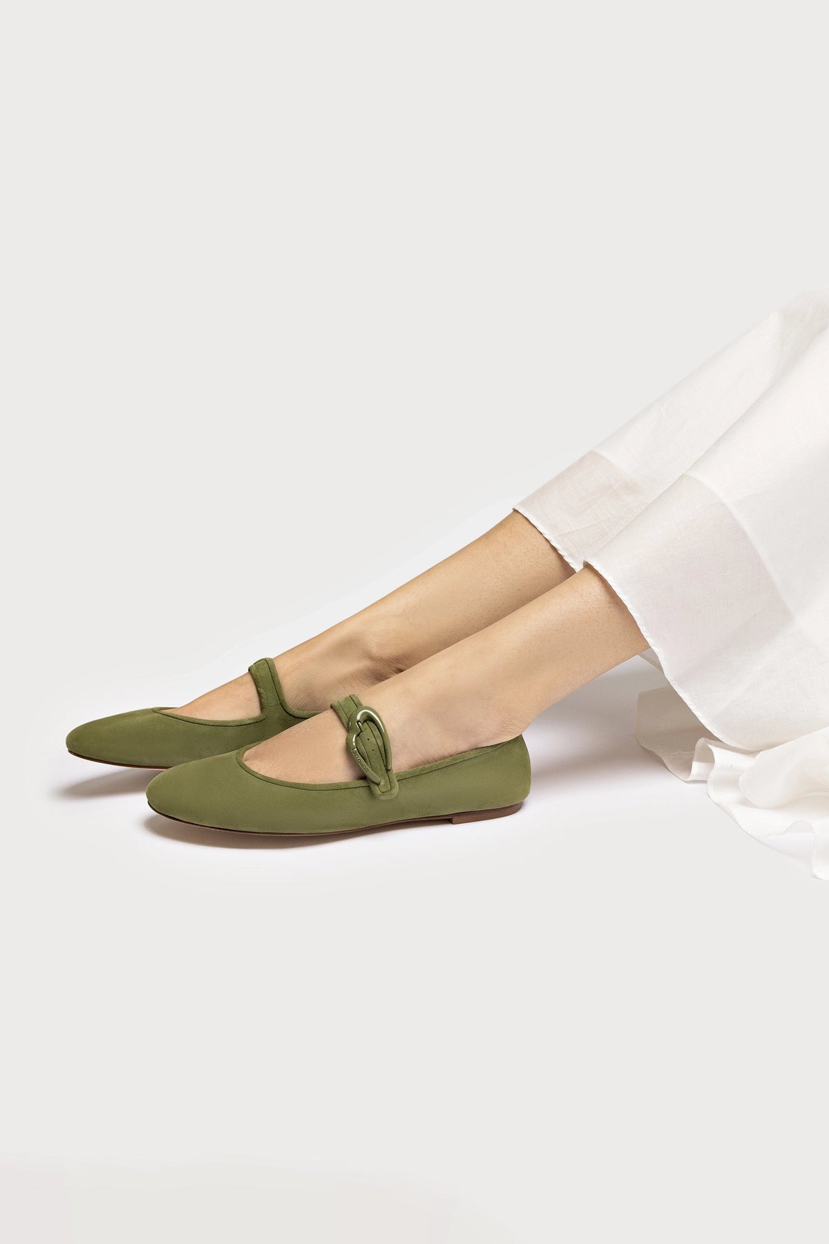 Larroude Verona Ballet Flat In Seaweed Suede