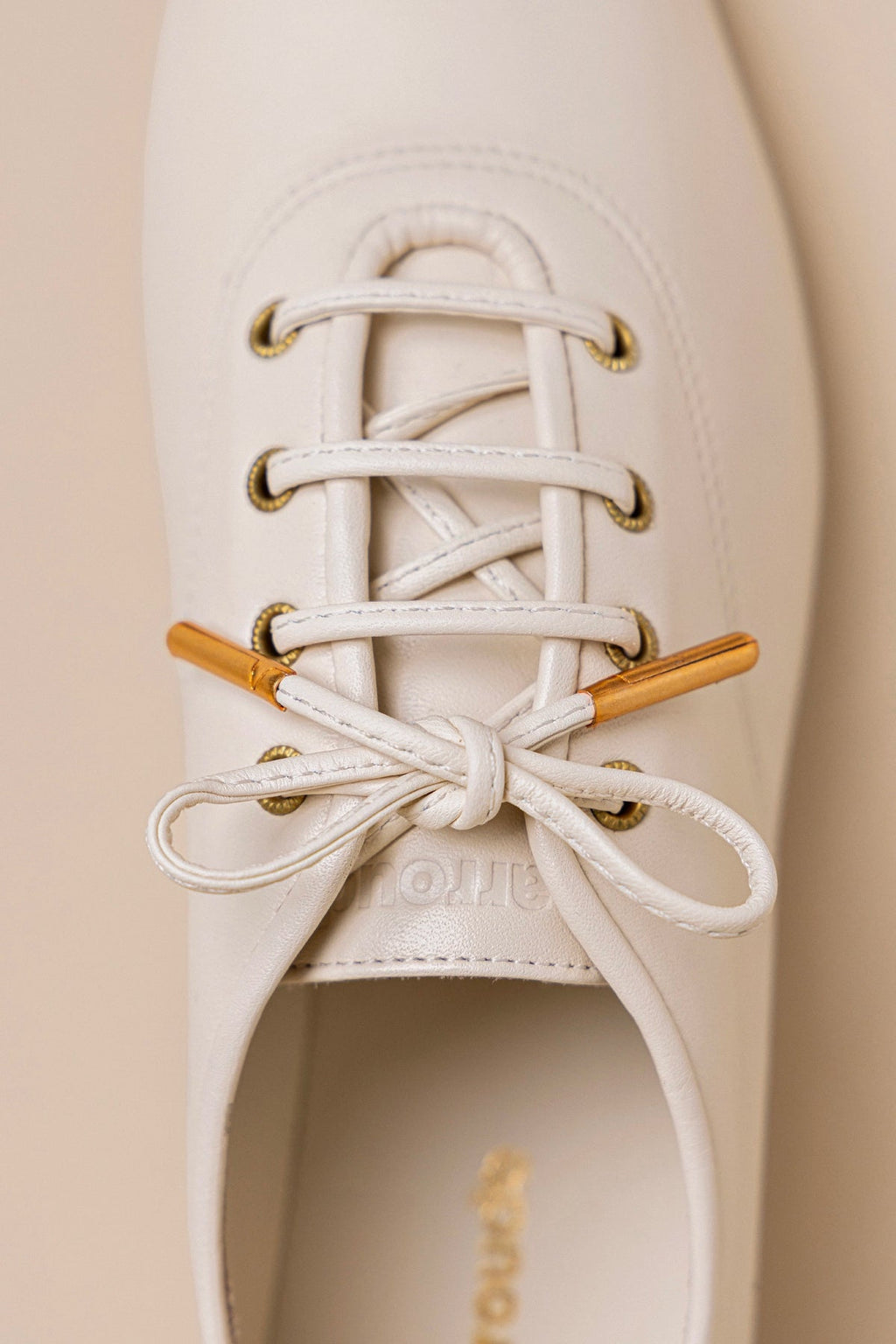 Larroude Liza Sneaker In Ivory Leather
