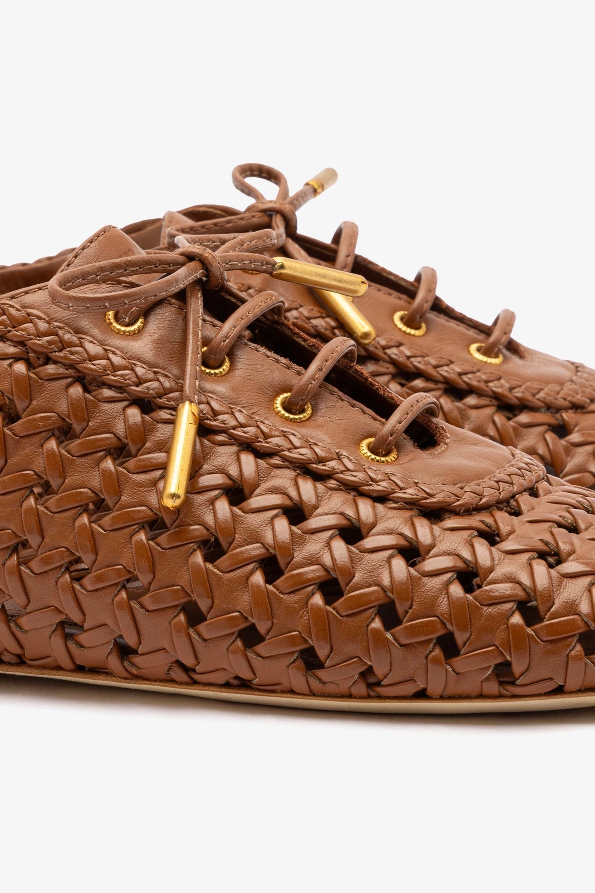 Larroude Liza Macrame Sneaker In Caramel Leather