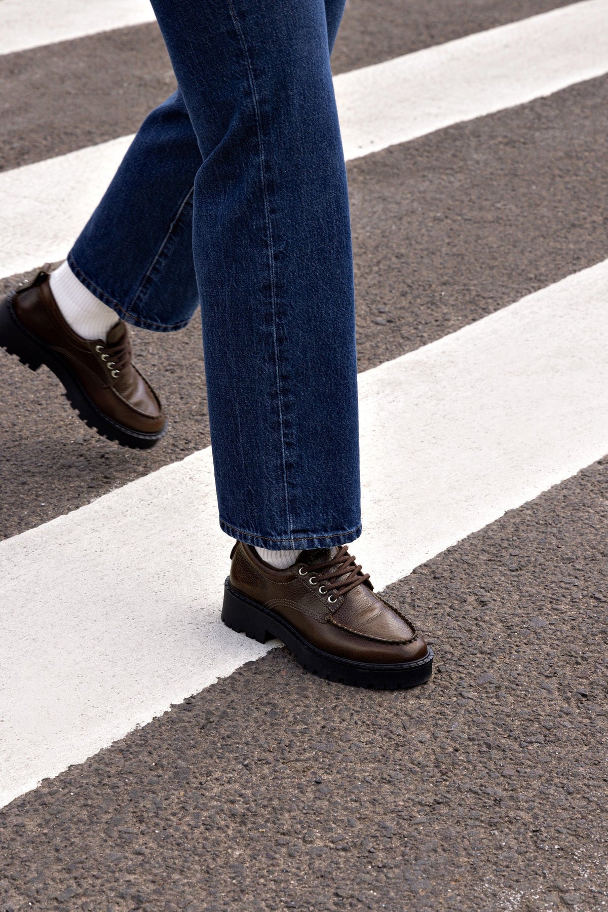 Larroude London Lace Up Loafer In Brown Leather