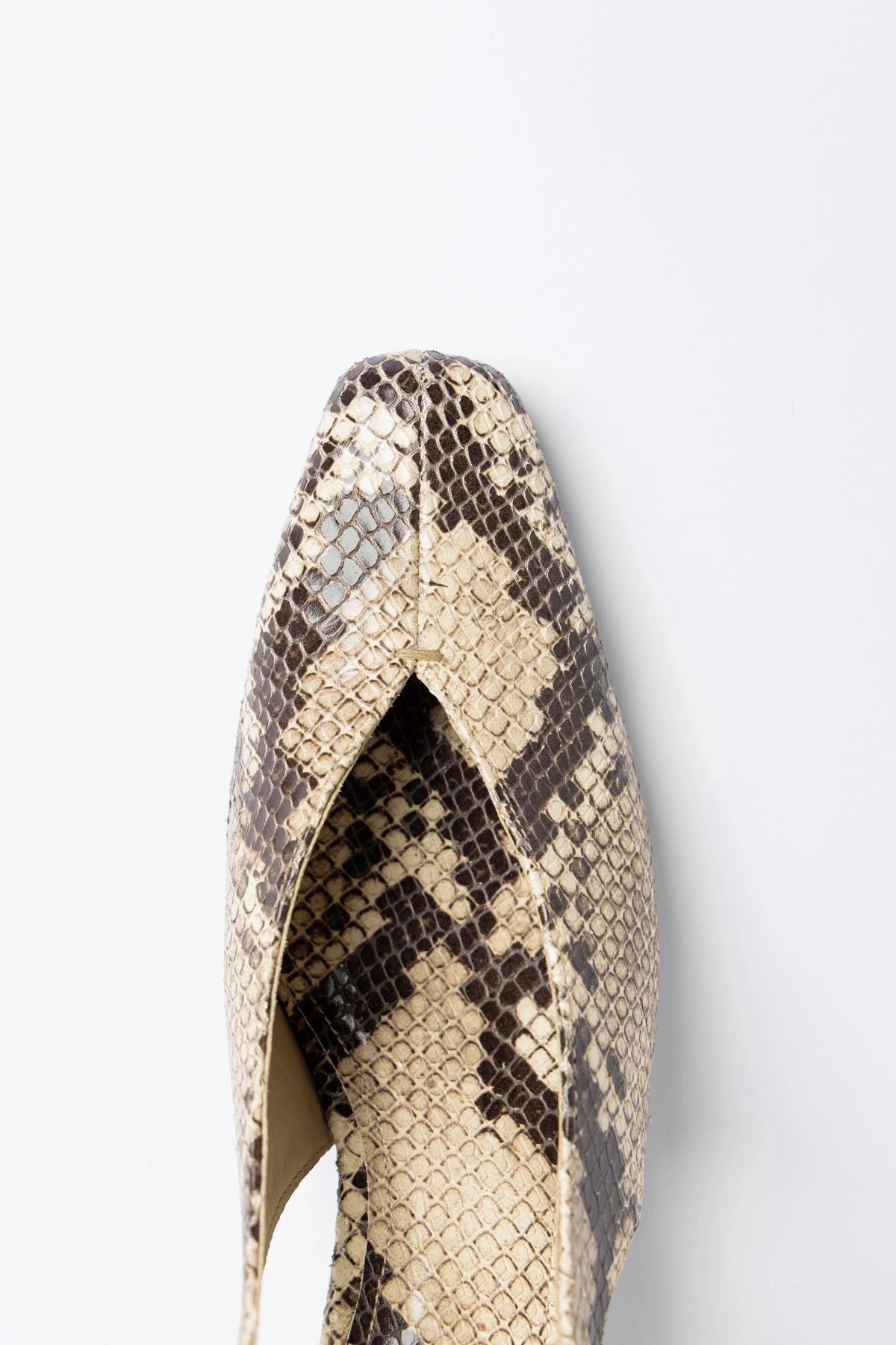 Larroude Katie Pump Neutral Snake Leather