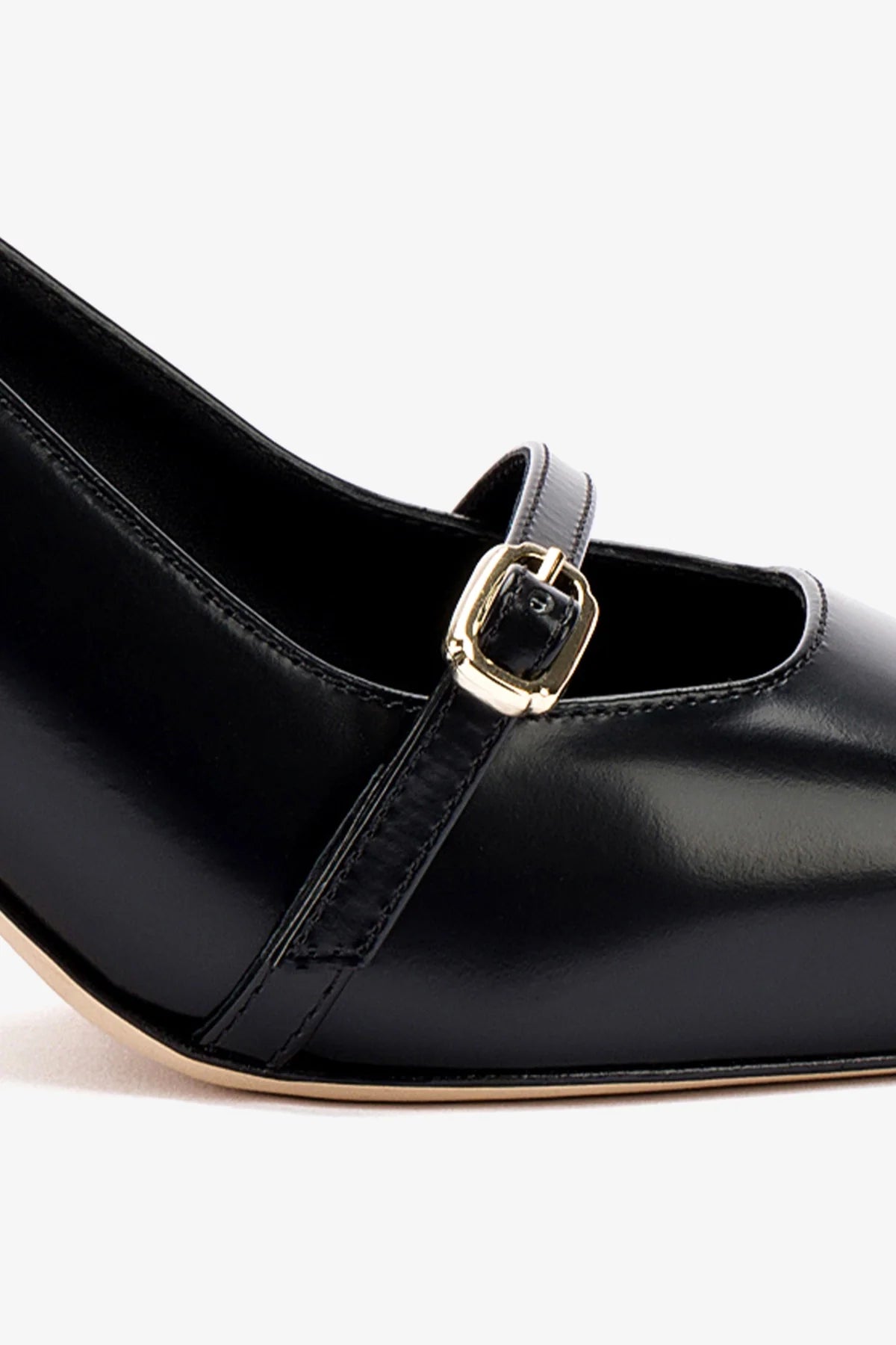 Larroude Ines Pump In Black Leather