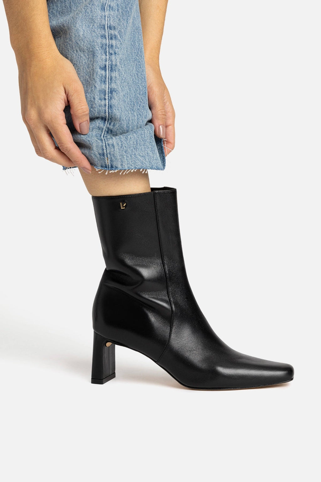 Larroude Alexis Bootie In Black Leather