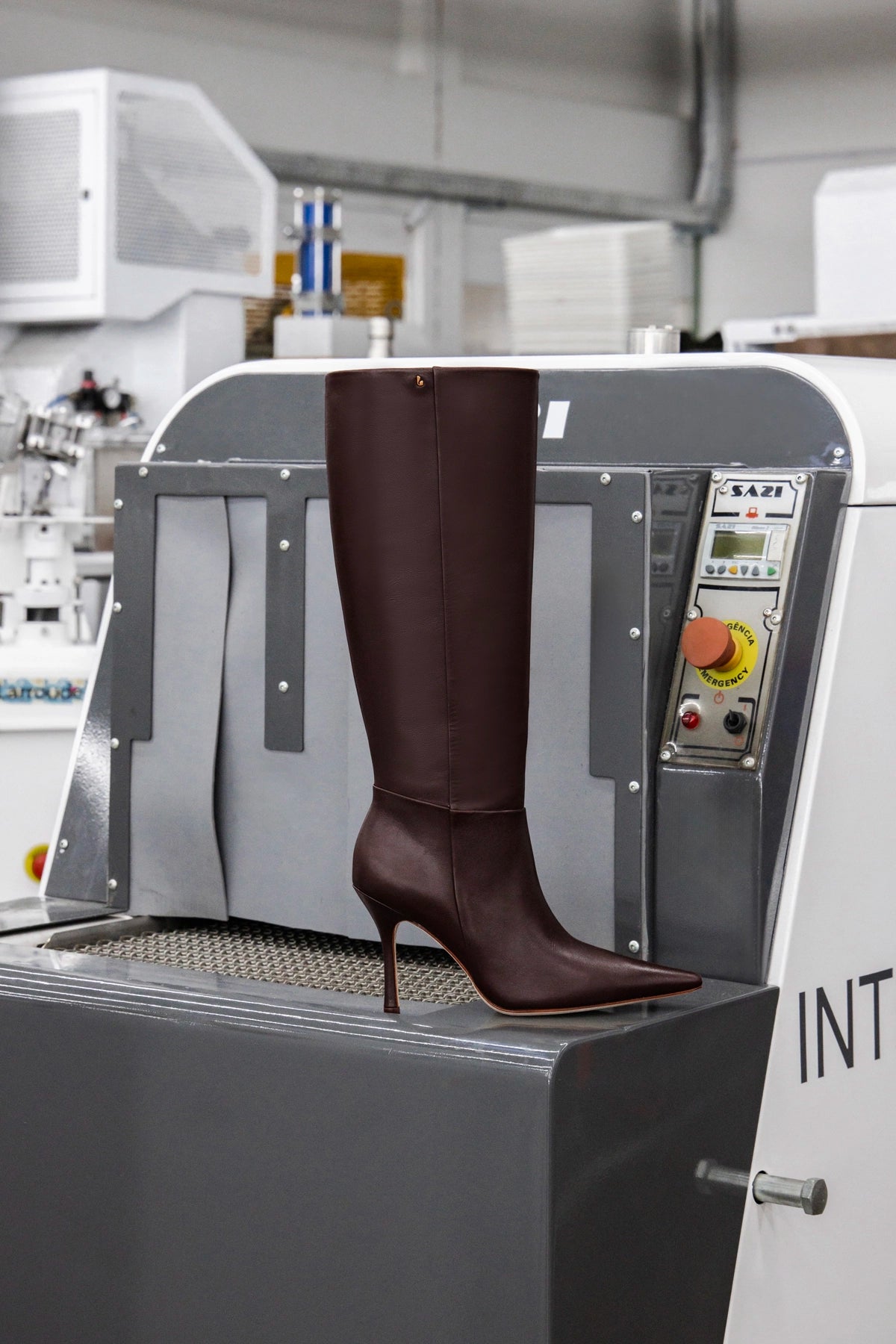 Larroude Carine Boot In Brown Leather