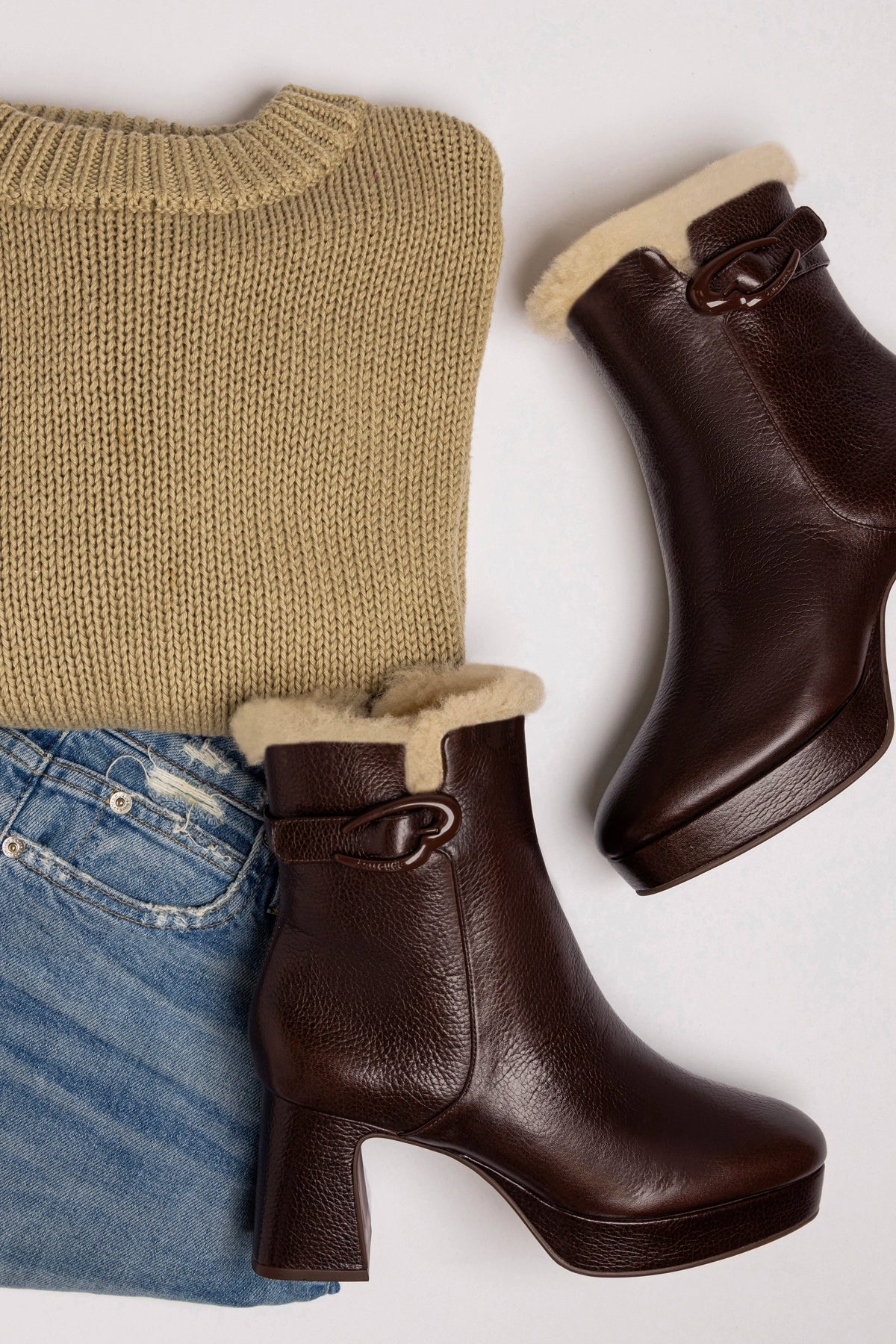 Larroude Dolly Verona Low Boot In Brown Leather And Natural Shearling