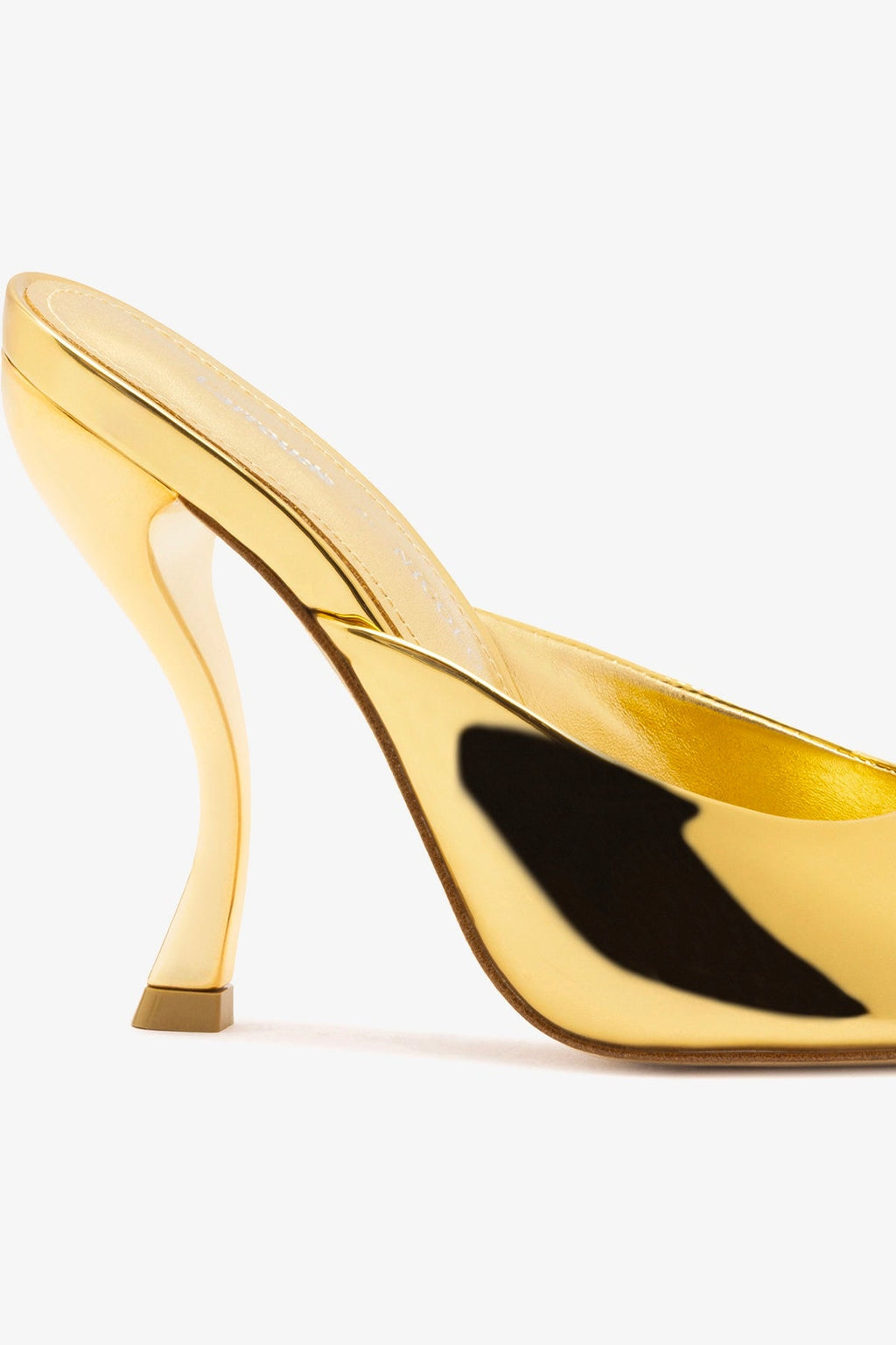 Larroude Larroudé x Nicolò B.: Malibu Mule Gold Specchio
