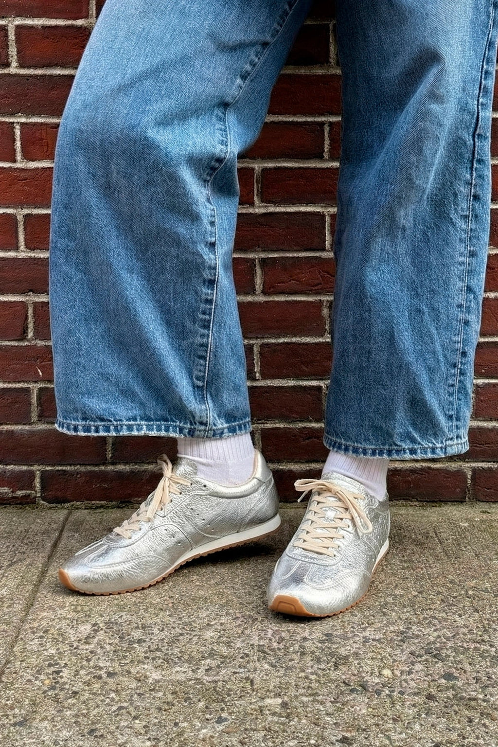 Larroude Stella Sneaker In Silver Metallic Leather