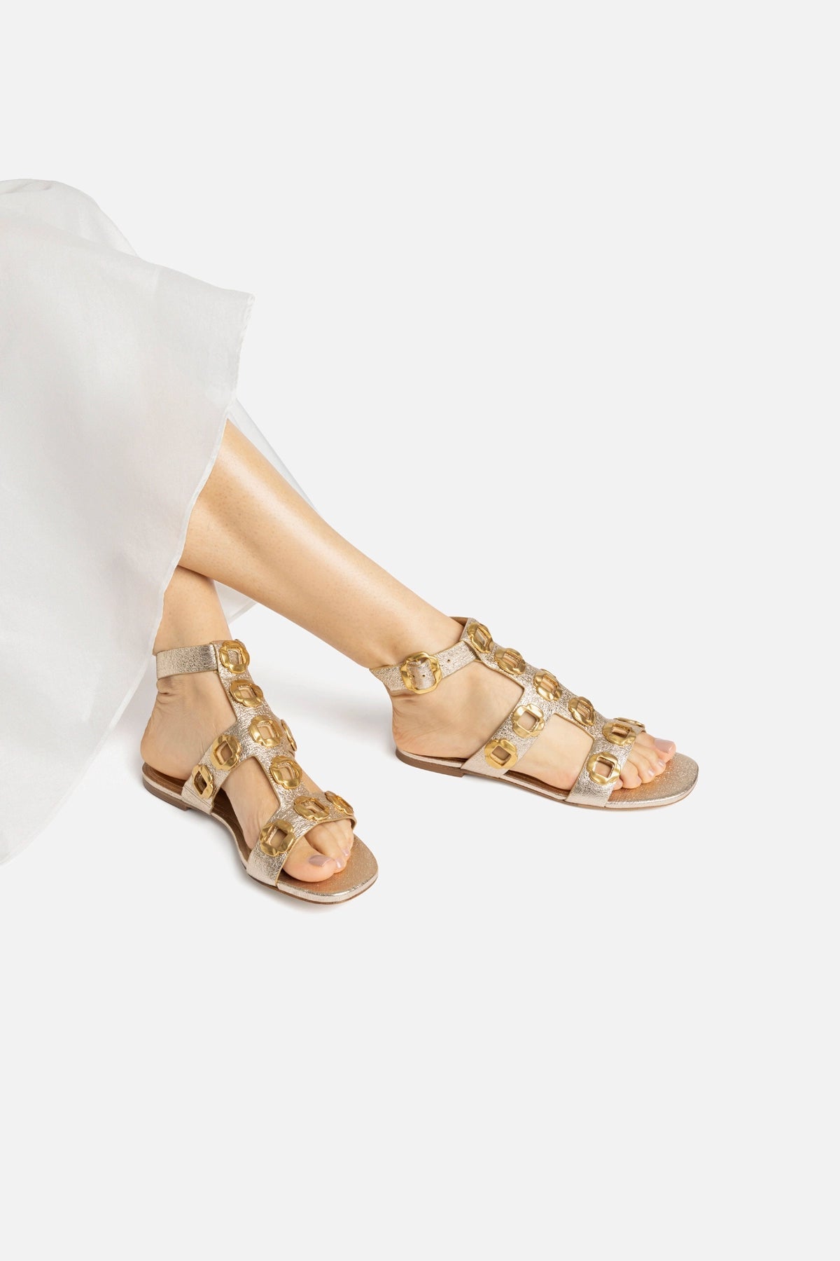 Larroude Milan Gladiator Flat Platina Metallic