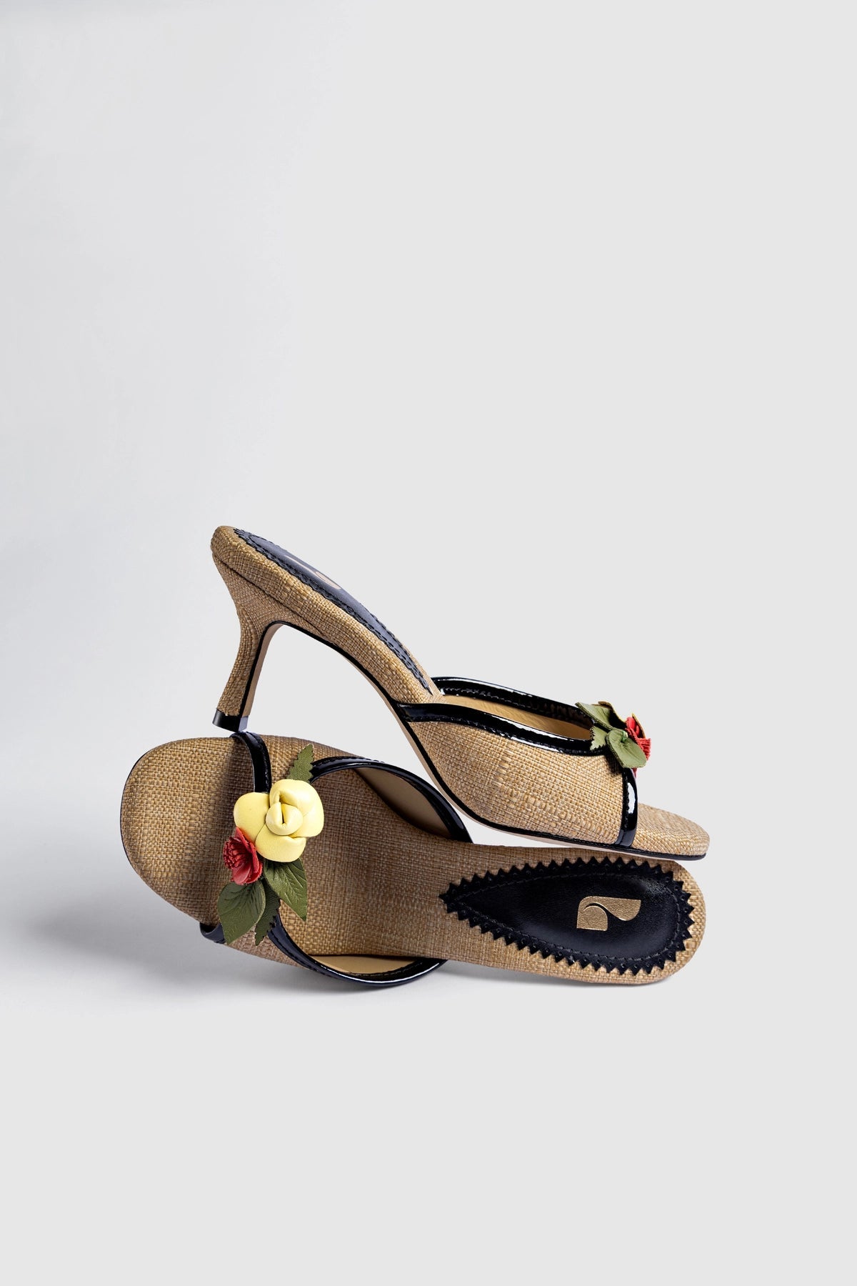 Larroude Juliette Mule Beige Raffia