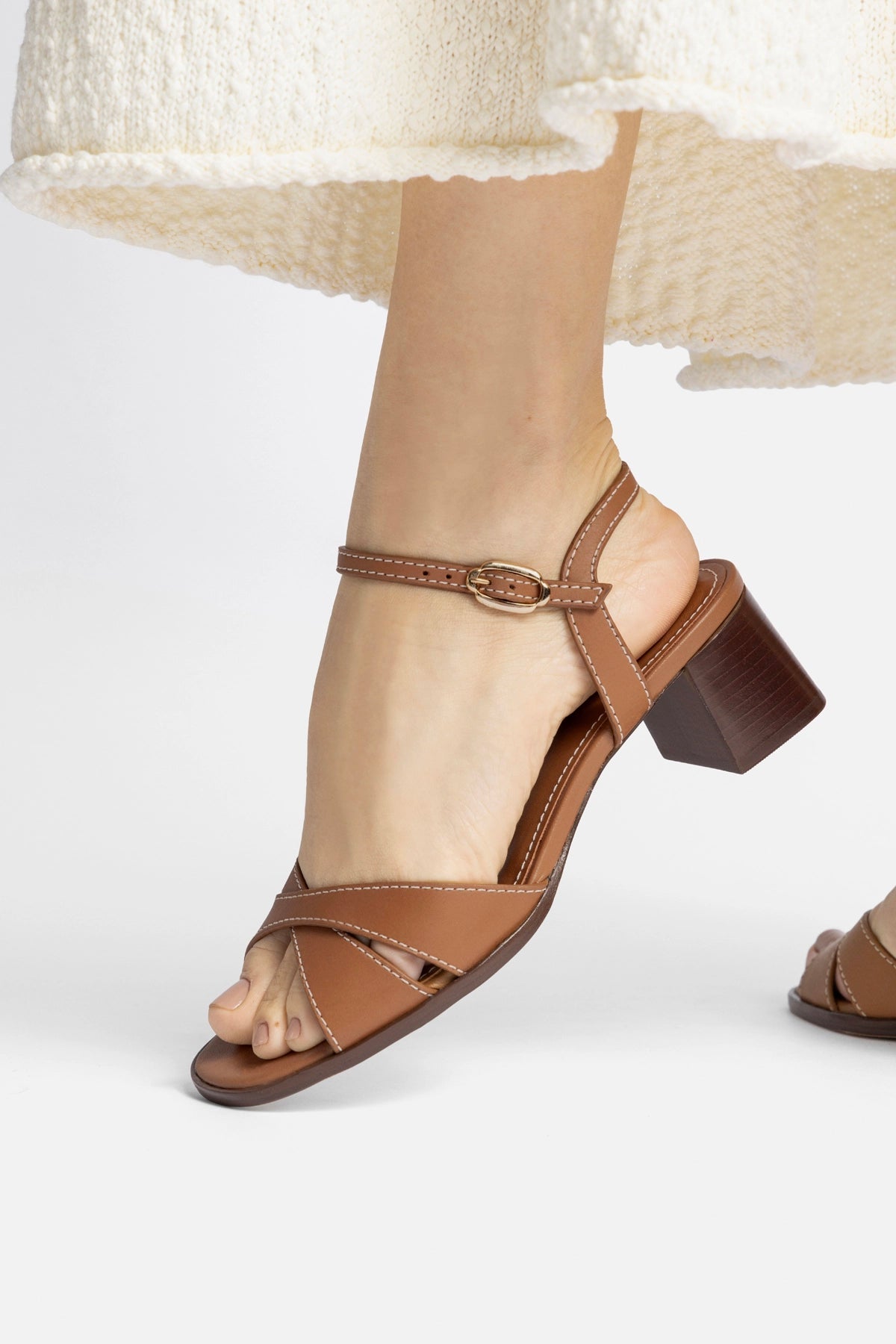 Larroude Roma Sandal In Vegetale Caramel Leather