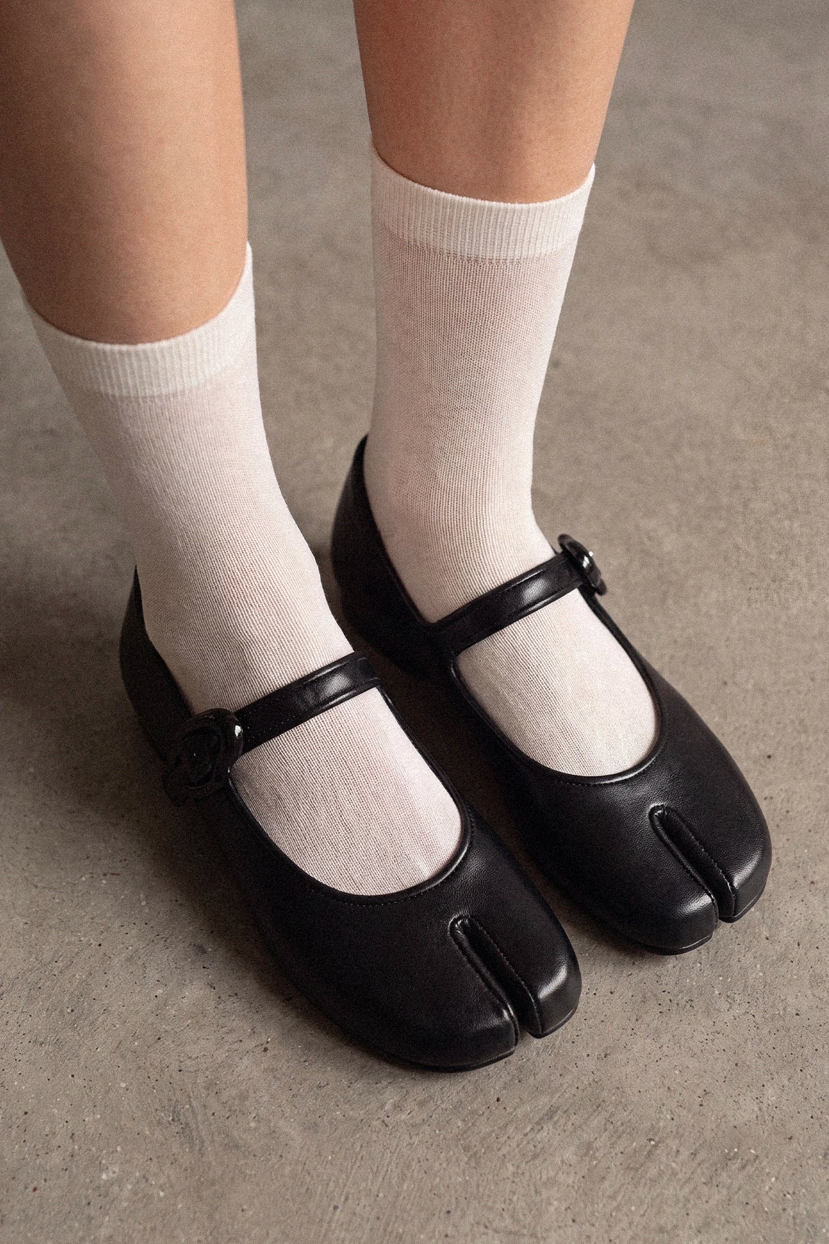 Larroude Verona Tabi Ballet Flat Black Leather