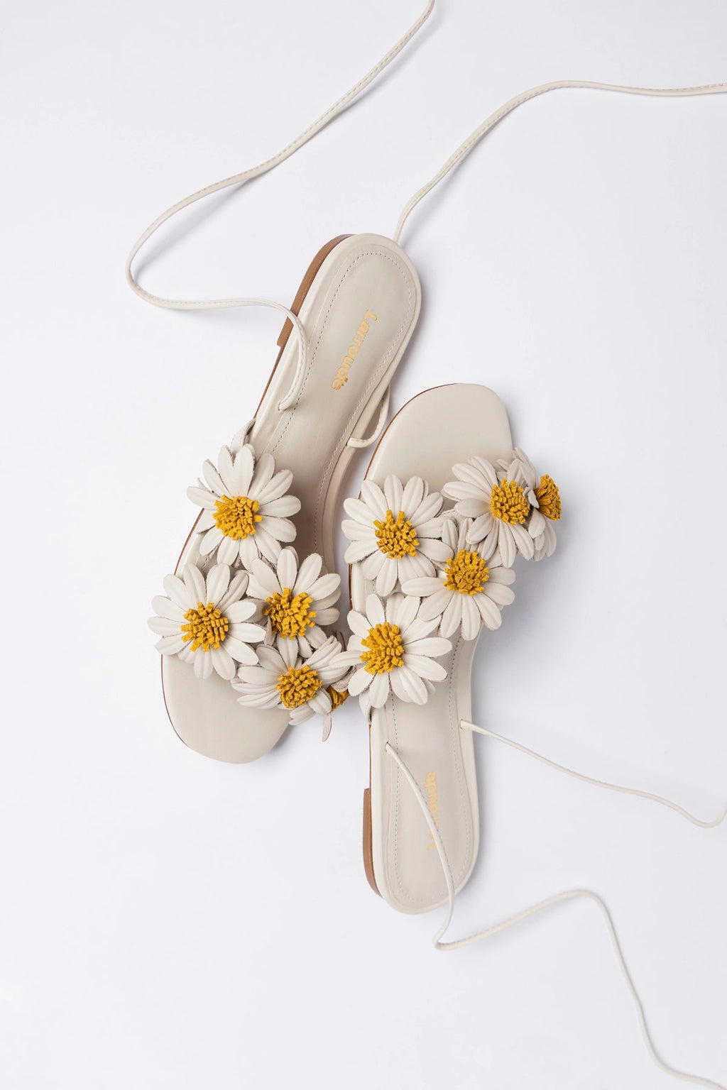 Larroude Fiore Flat Sandal Ivory Leather