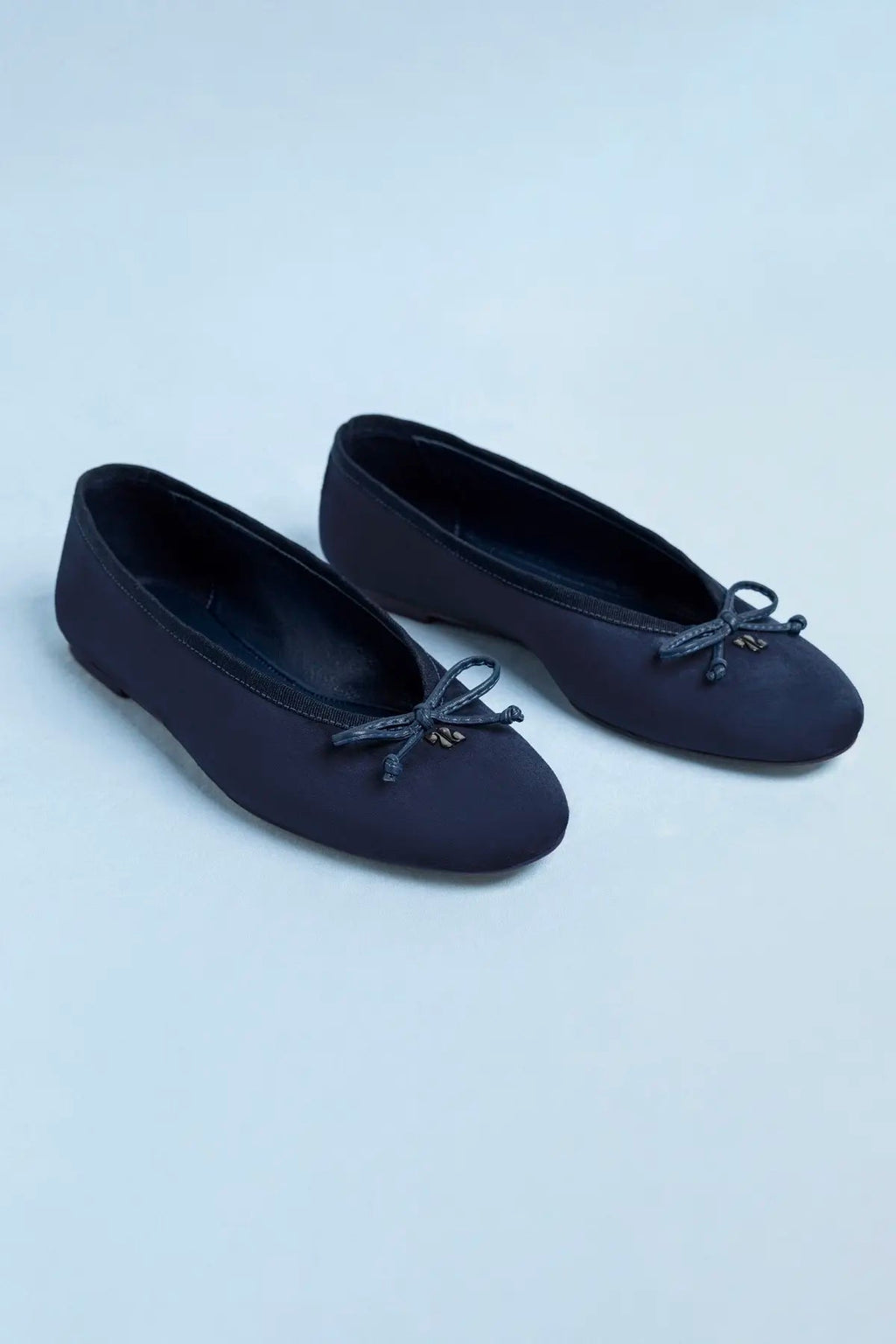 Larroude Pavlova Ballet Flat In Indigo Suede