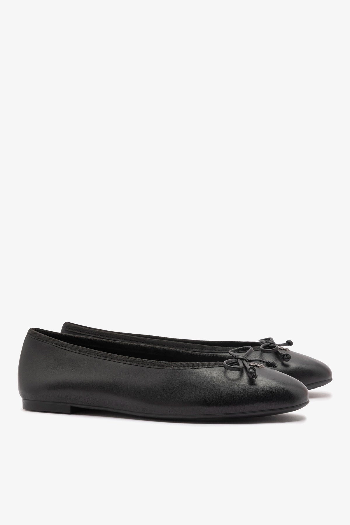 Larroude Pavlova Ballet Flat In Black Leather