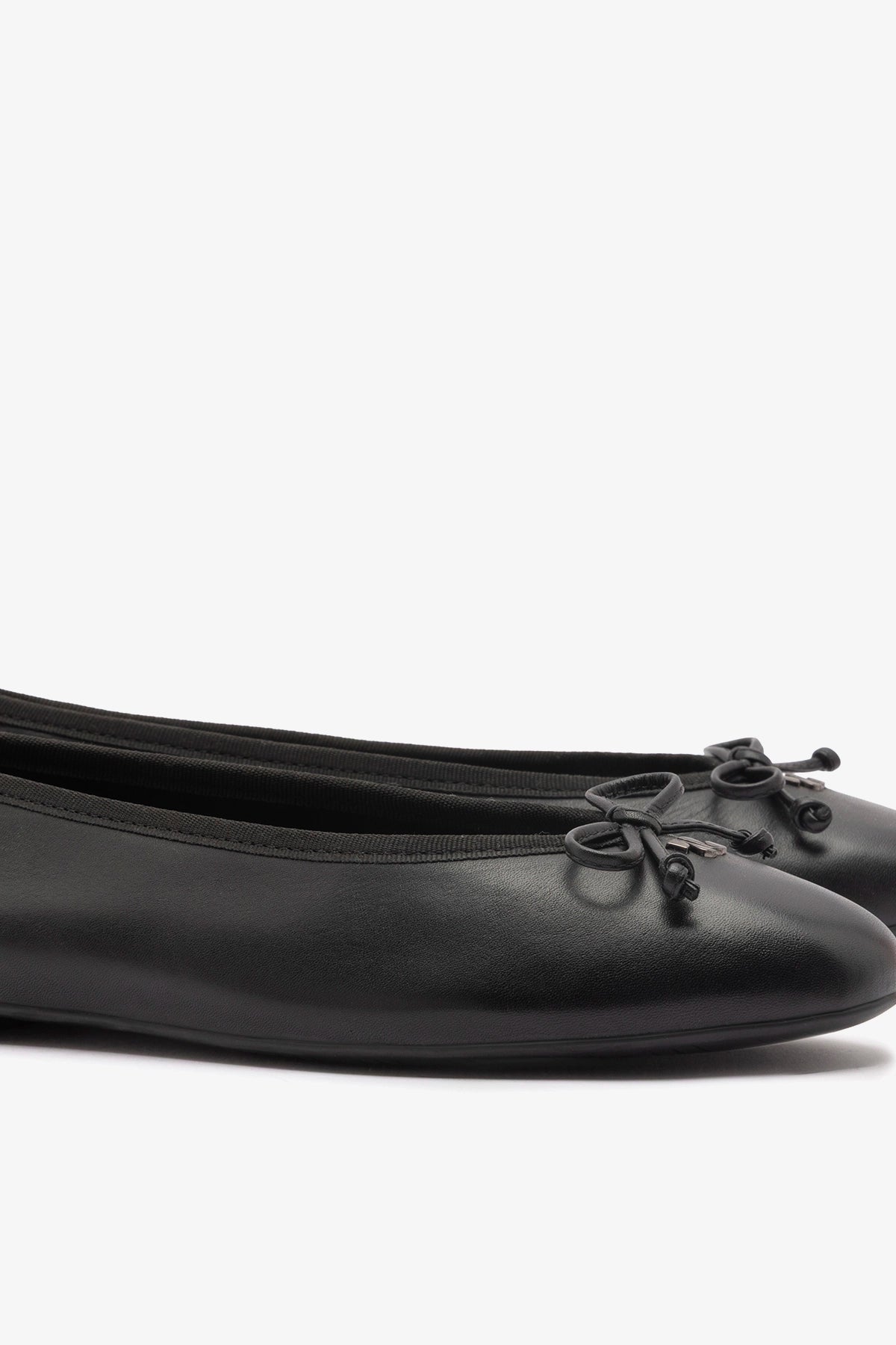 Larroude Pavlova Ballet Flat In Black Leather