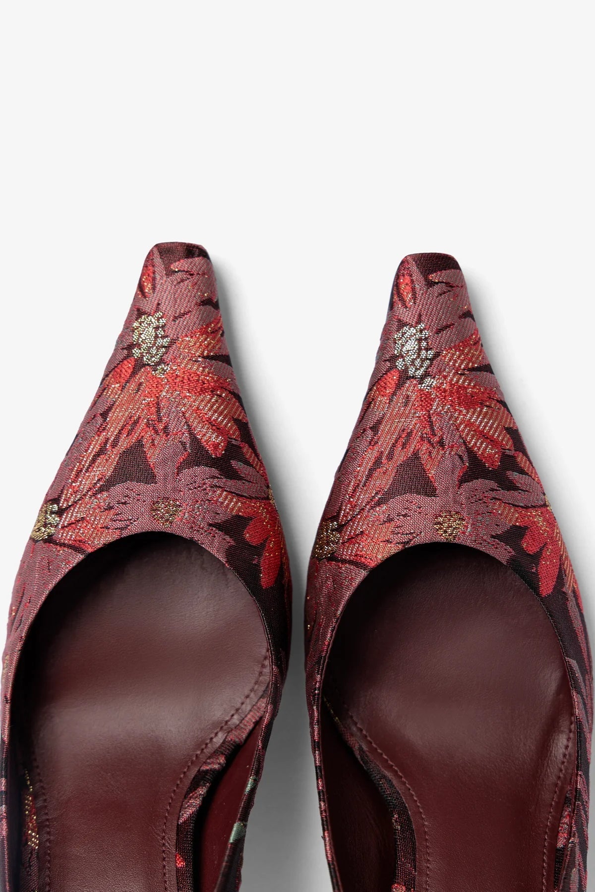 Larroude Larroudé by Markarian: Pump Burgundy Floral Brocade