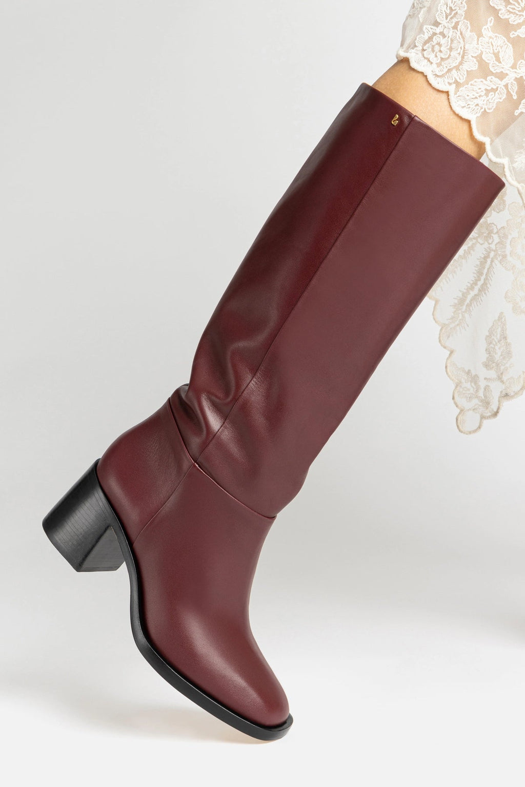Larroude Ricky Boot In Burgundy Leather