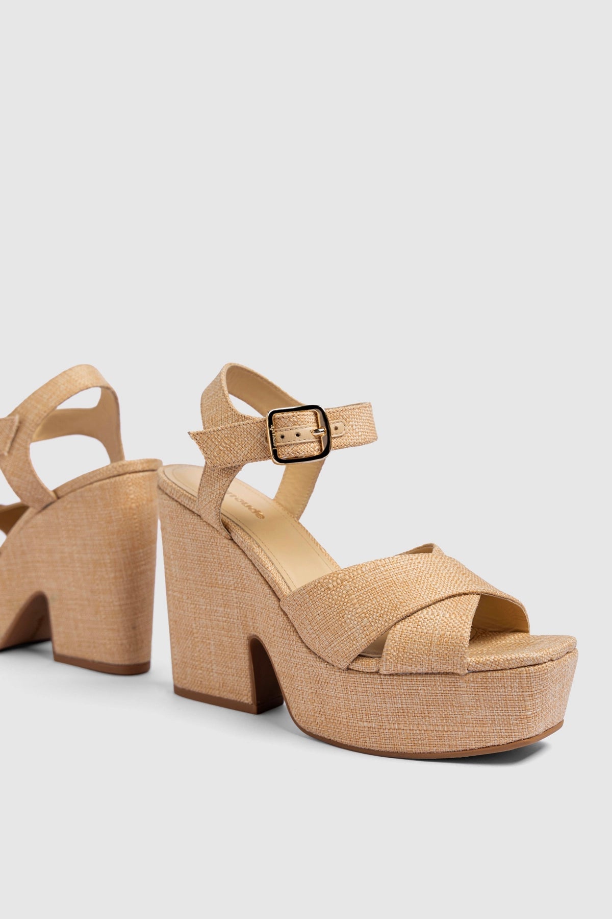 Larroude Cher Sandal In Beige Raffia